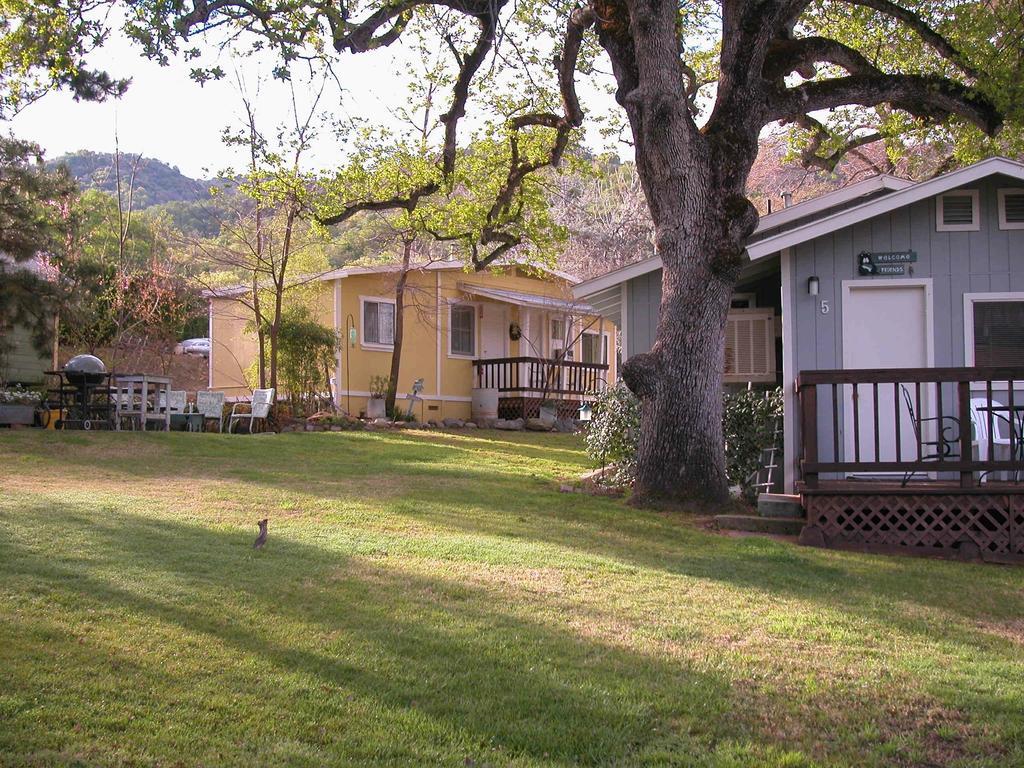 Sequoia Motel Three Rivers Exteriör bild